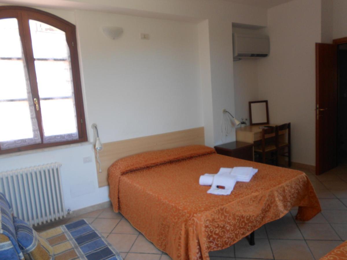 Soggiorno La Primula Siena Quarto foto